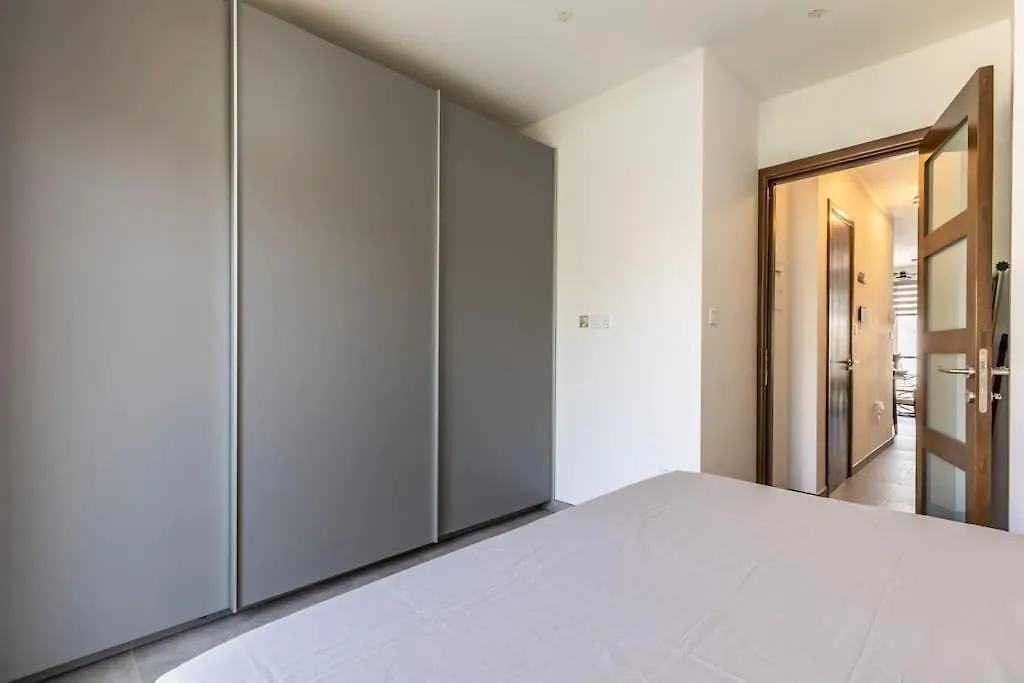 Kinky Depths Retreat By Solea Apartment Sliema Malta